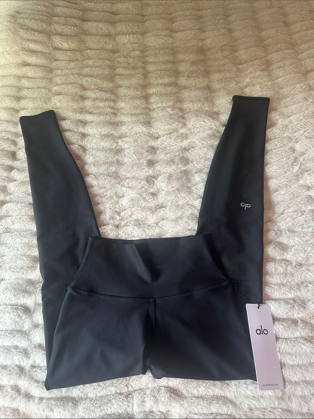 ALO Yoga Black High-Waist Airlift Leggings - Picture 4 of 9